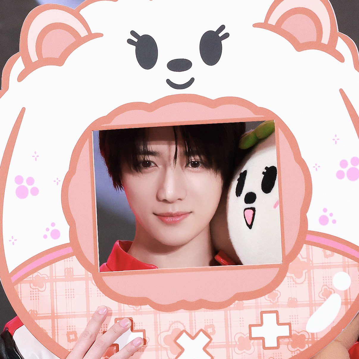 A moment captured by Beomgyu (TOMORROW X TOGETHER)'s fan