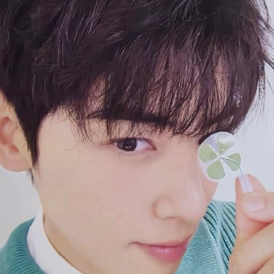 A moment captured by Eunwoo (ASTRO)'s fan