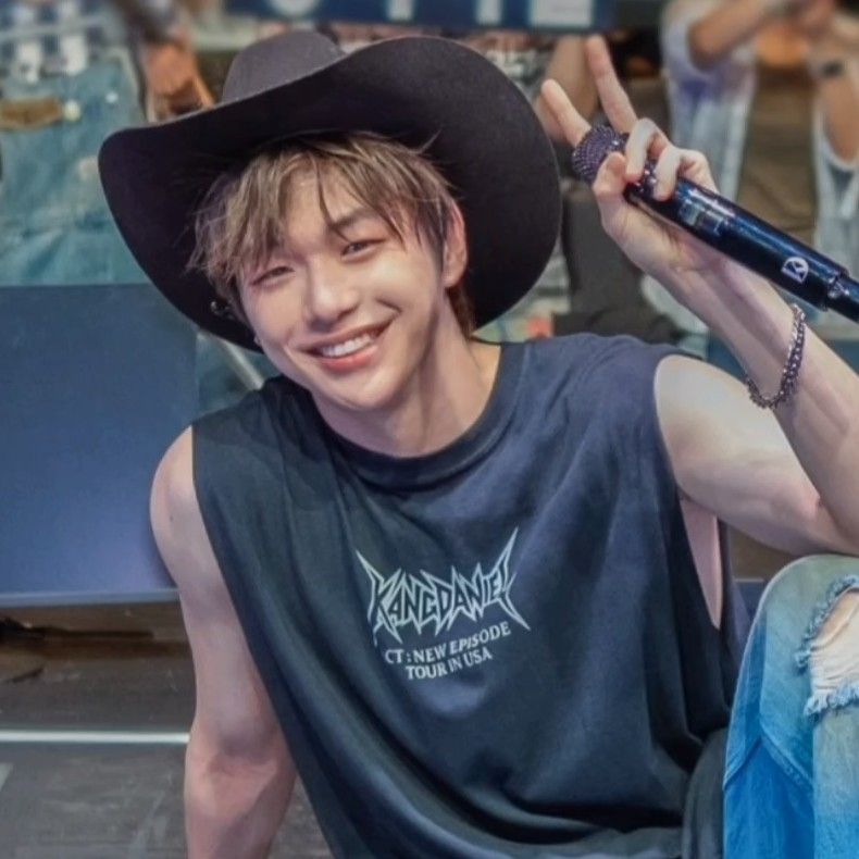 Latest photo of Kang Daniel