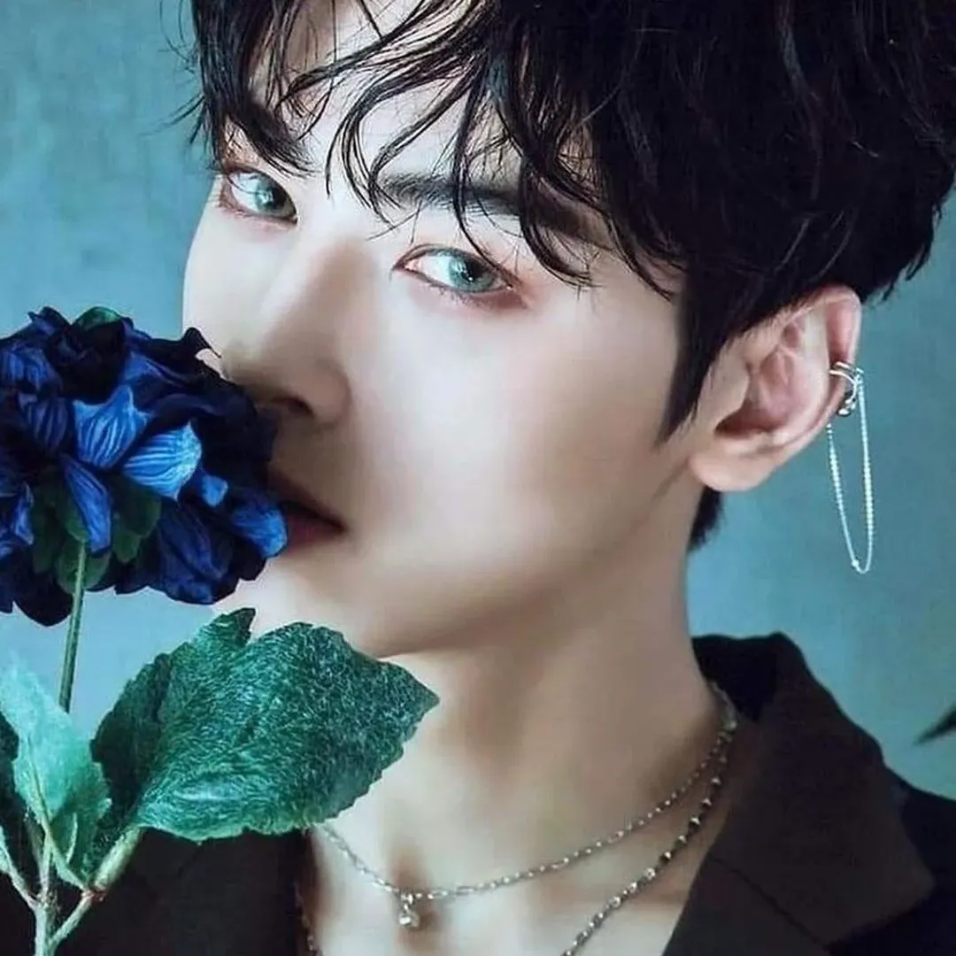 A moment captured by Eunwoo (ASTRO)'s fan