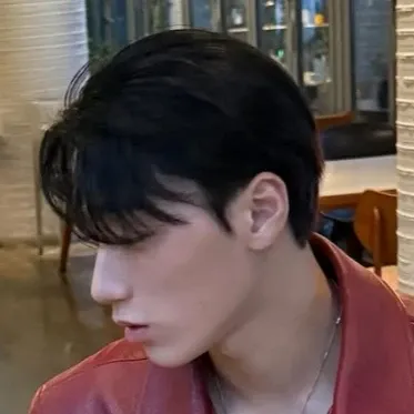 崔傘 (ATEEZ)的幕後花絮