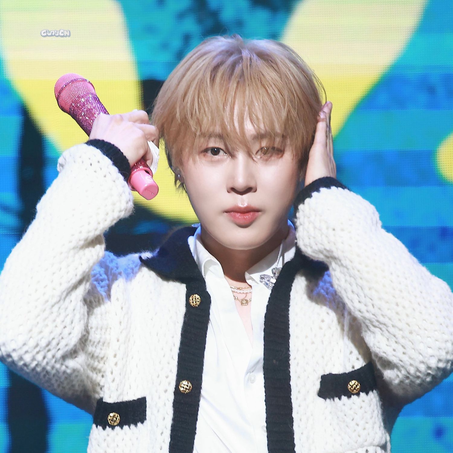 Recent activity shot of Ha Sungwoon