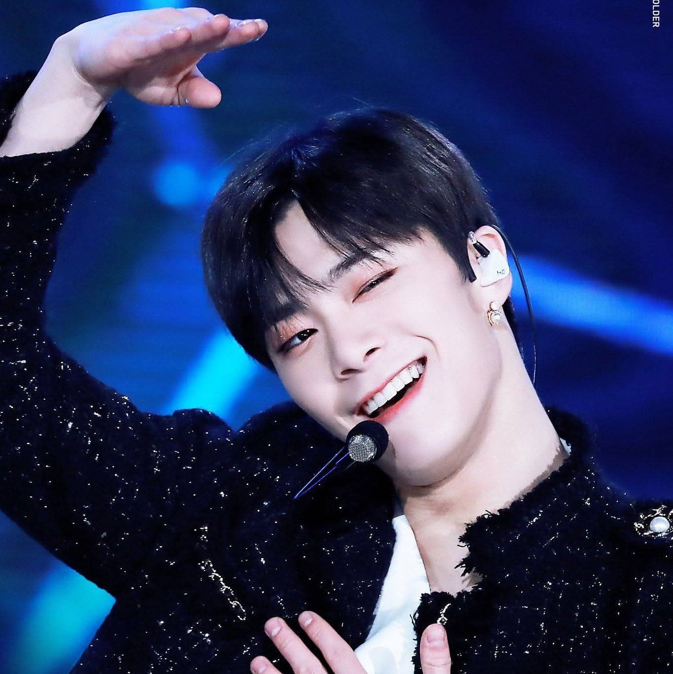 Latest photo of Moonbin (ASTRO)