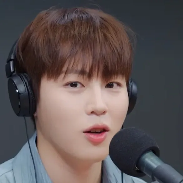 Recent activity shot of Ha Sungwoon