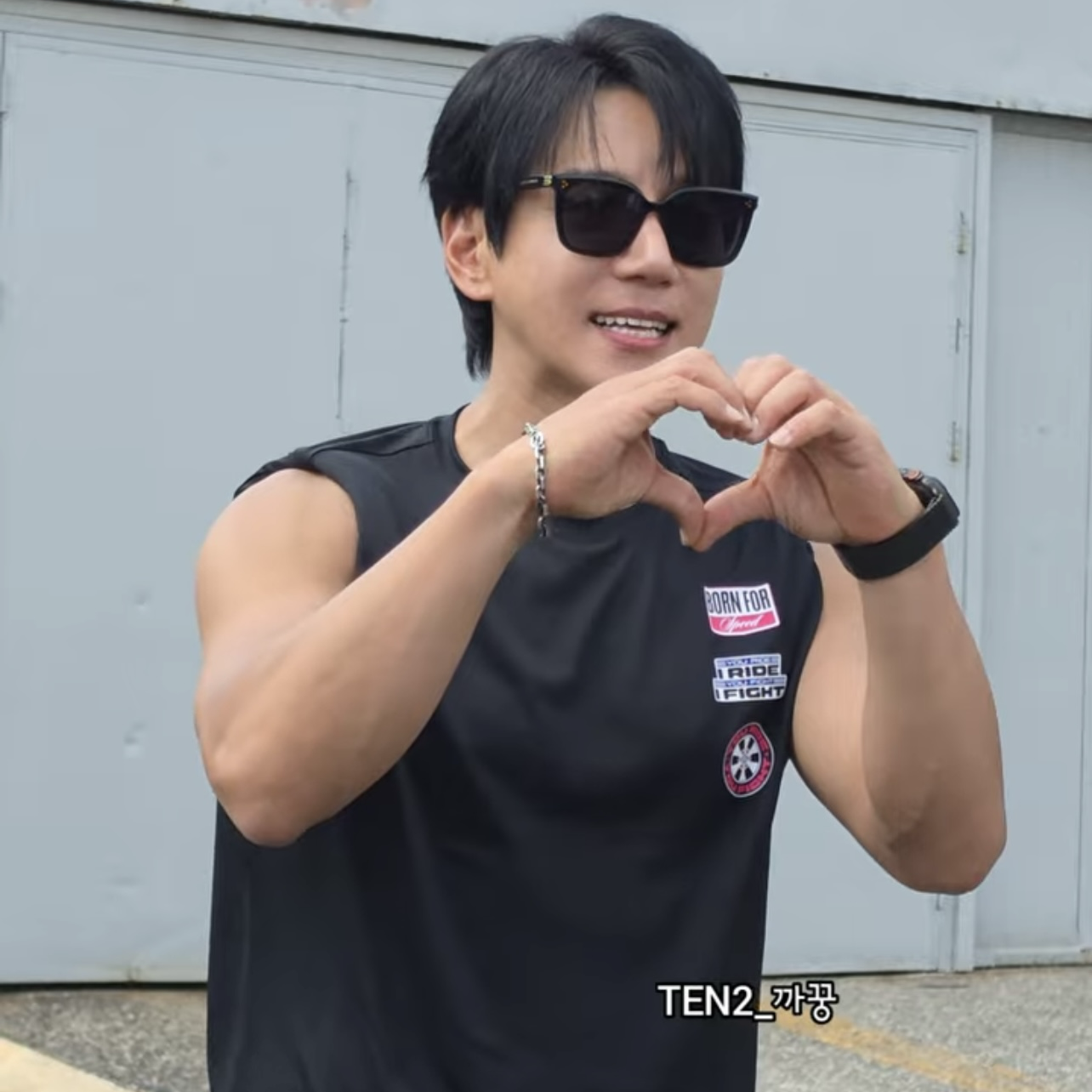 A moment captured by Hwang Chiyeol's fan