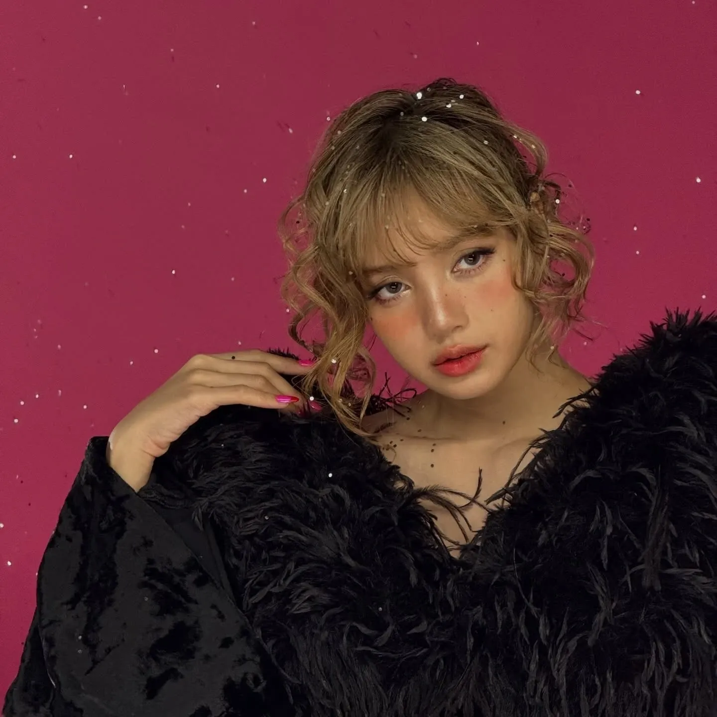 Foto aktivitas terbaru Lisa (BLACKPINK)