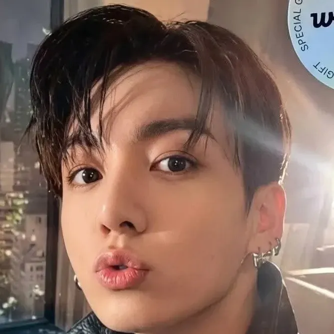 Latest photo of Jungkook (BTS)