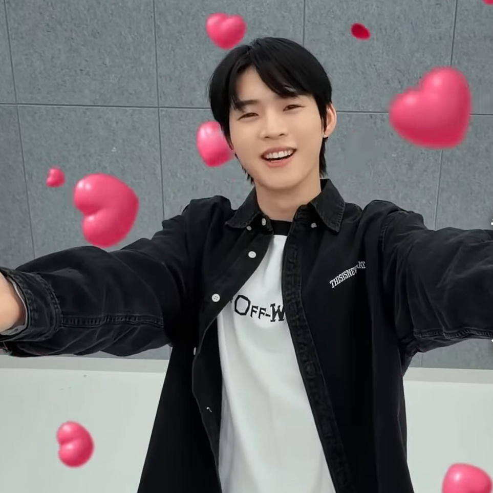 Behind-the-scenes cut of Hyojin (ONF)