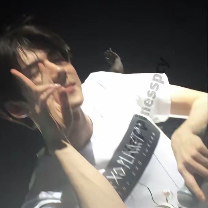 세훈 (EXO) 최근 활동샷