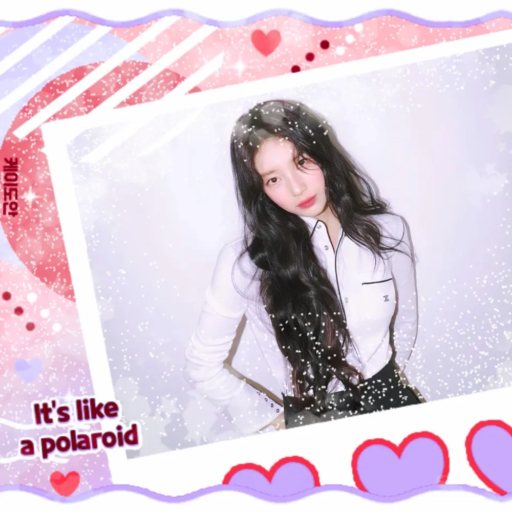 A moment captured by Suzy's fan