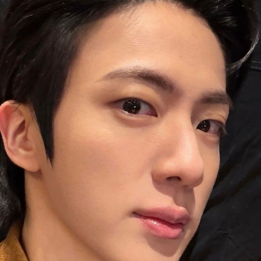 Potret di balik layar Jin (BTS)