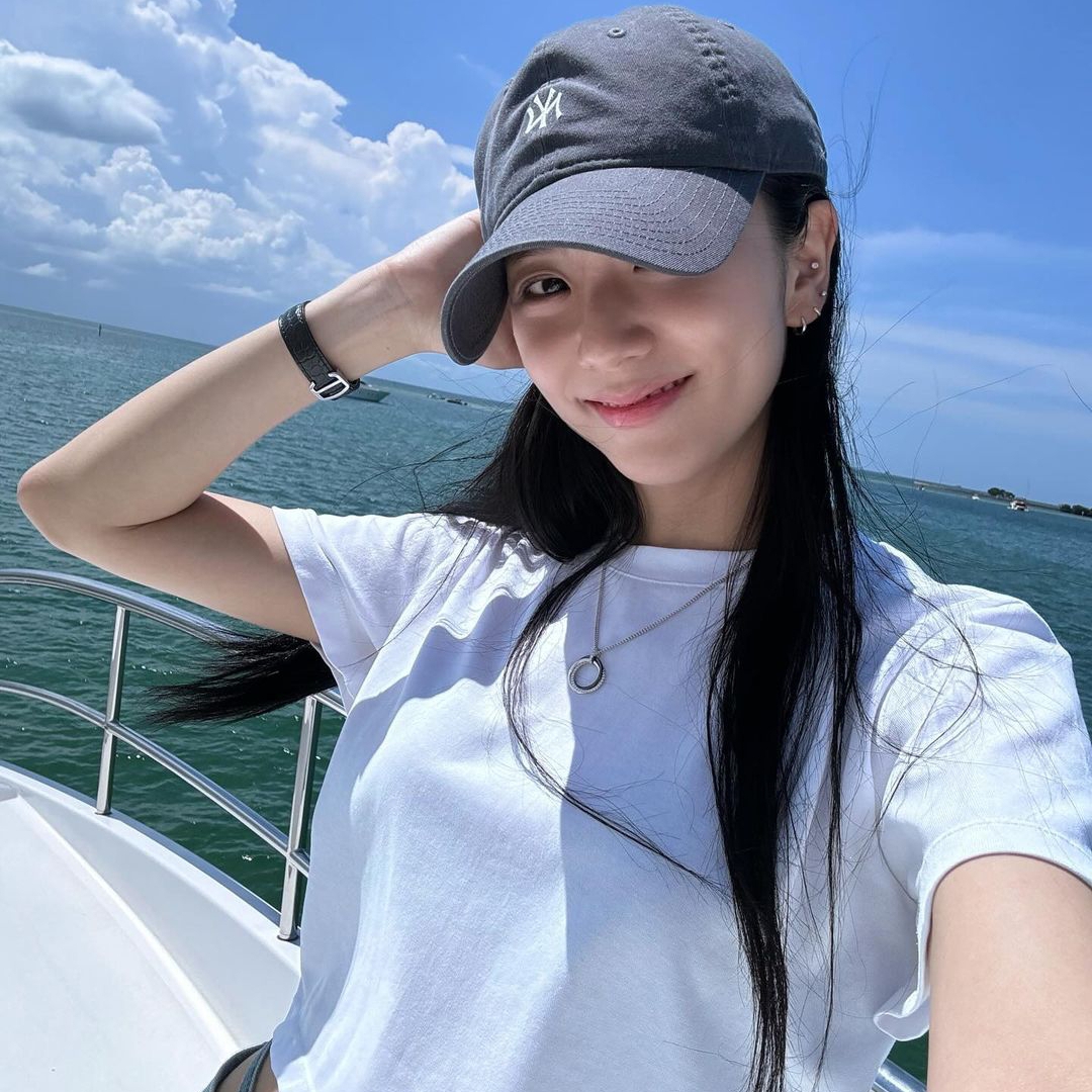 ジス (BLACKPINK)の舞台裏ショット