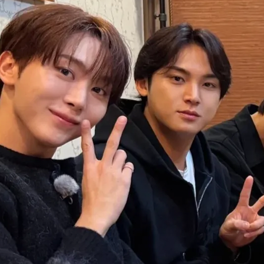 A moment captured by Mingyu (SEVENTEEN)'s fan