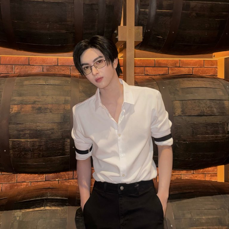 Latest photo of Copper (BUS)