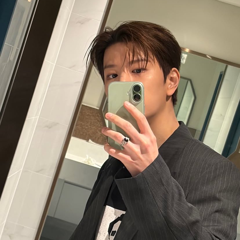 Latest photo of Seungmin (Stray Kids)