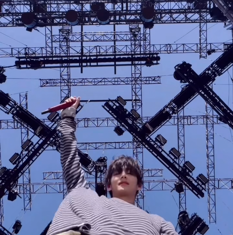 V (BTS)ファンが撮った瞬間
