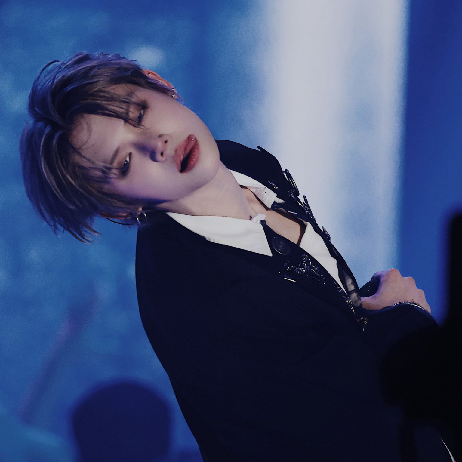 Foto aktivitas terbaru Yeonjun (TOMORROW X TOGETHER)