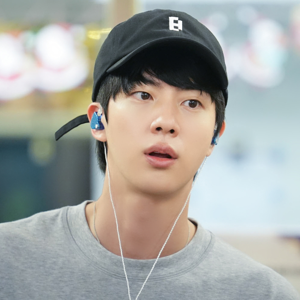 Foto terbaru Jin (BTS)