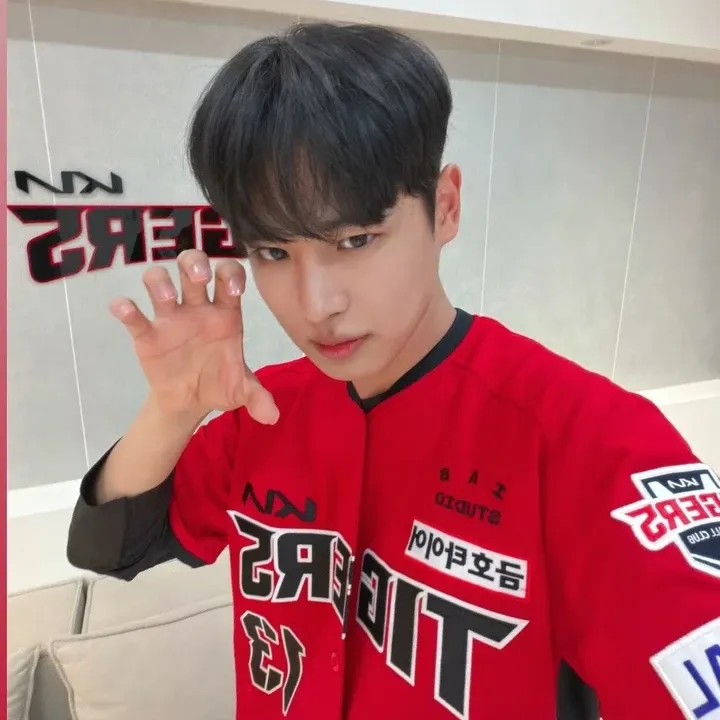 Recent activity shot of Choi Byungchan