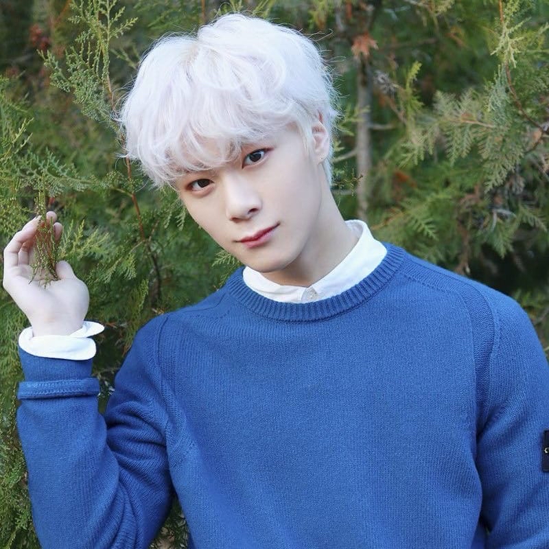 A moment captured by Moonbin (ASTRO)'s fan