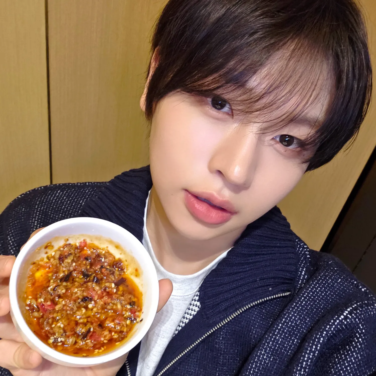 Behind-the-scenes cut of Chu yoochan (IDID)