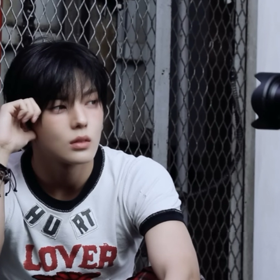 Recent activity shot of Leejeong (WHIB)