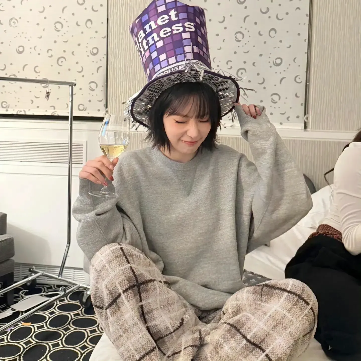 Latest photo of Sakura (LE SSERAFIM)