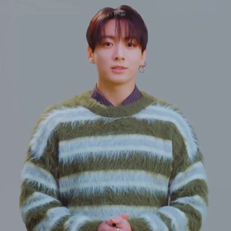 Foto aktivitas terbaru Jungkook (BTS)