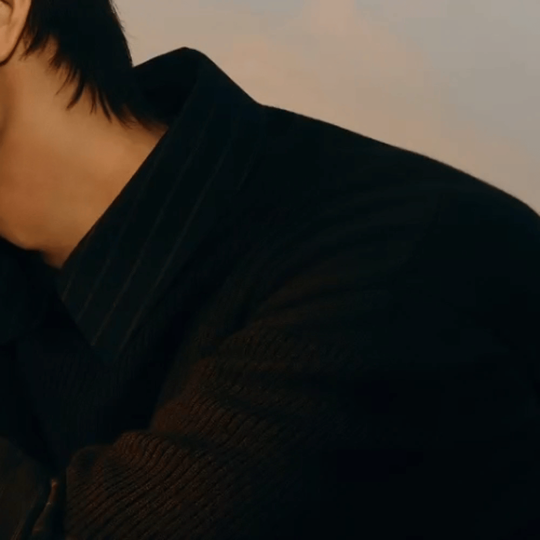 Latest photo of Hwiyoung (SF9)