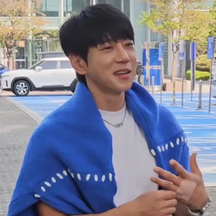A moment captured by Hwang Chiyeol's fan