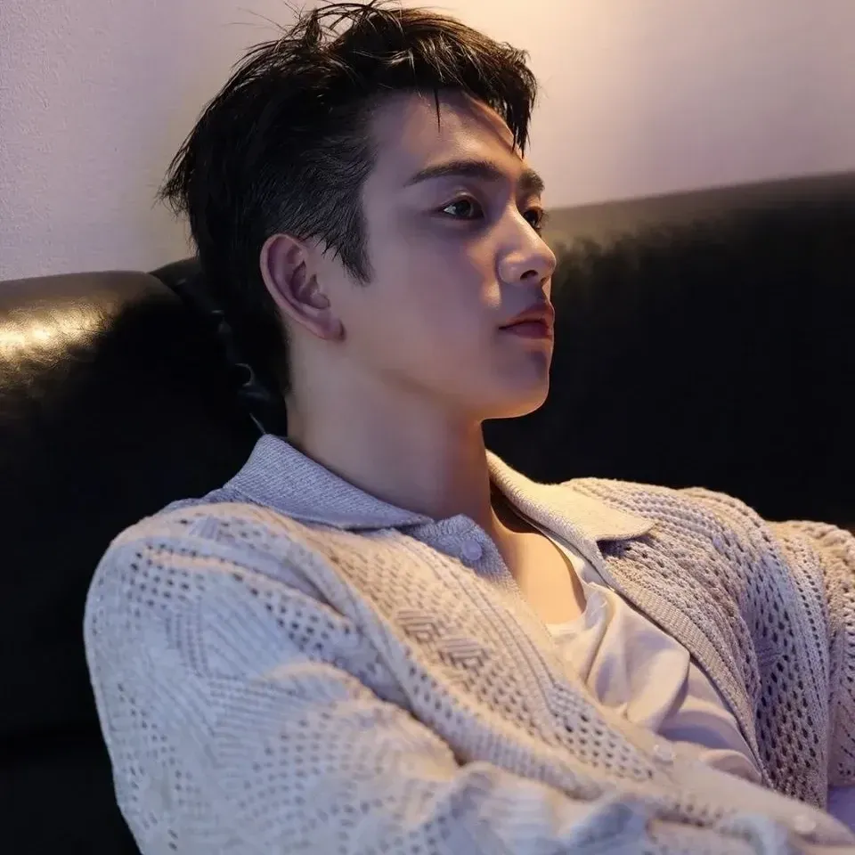 Recent activity shot of Jinyoung (GOT7)