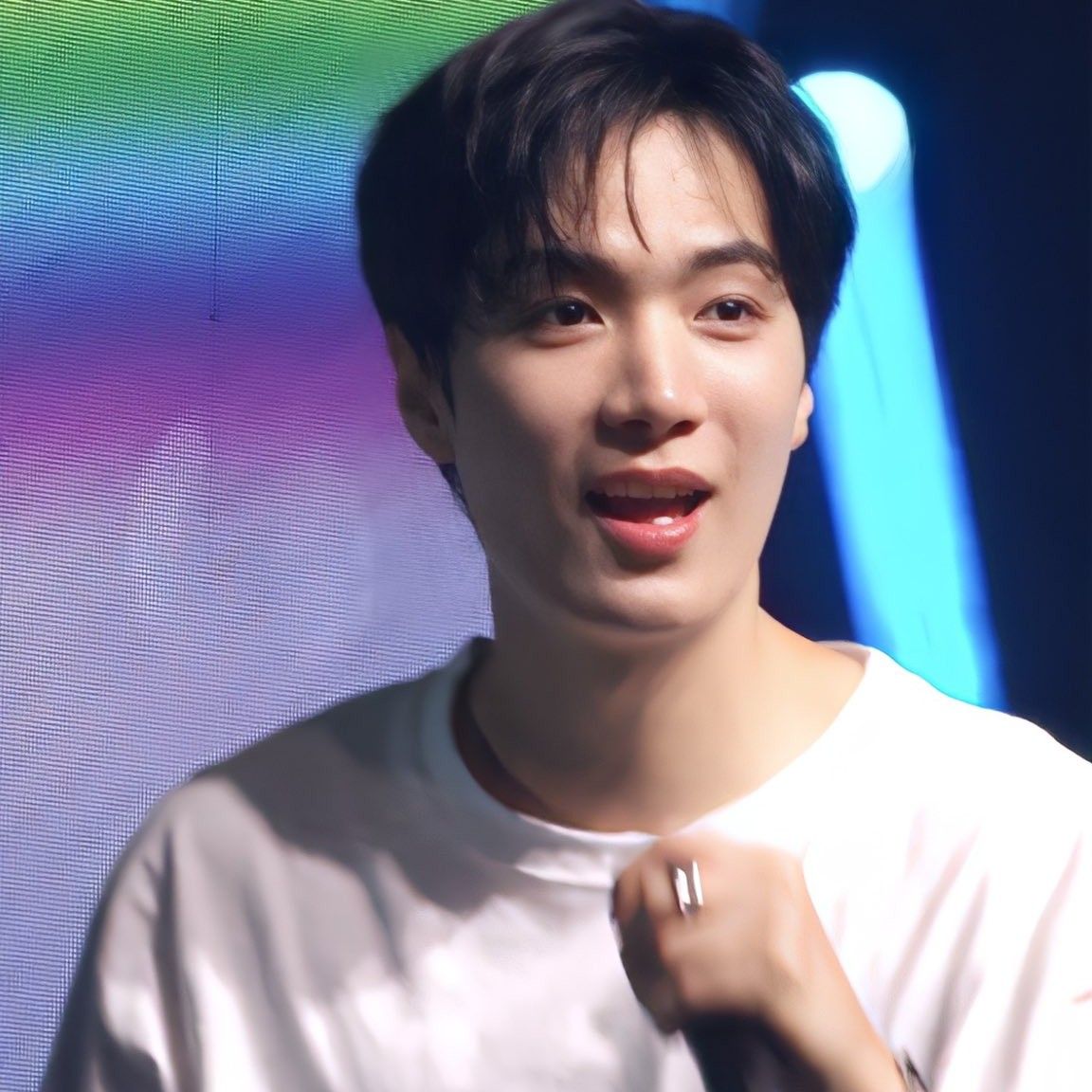 Foto aktivitas terbaru Kim Jonghyeon