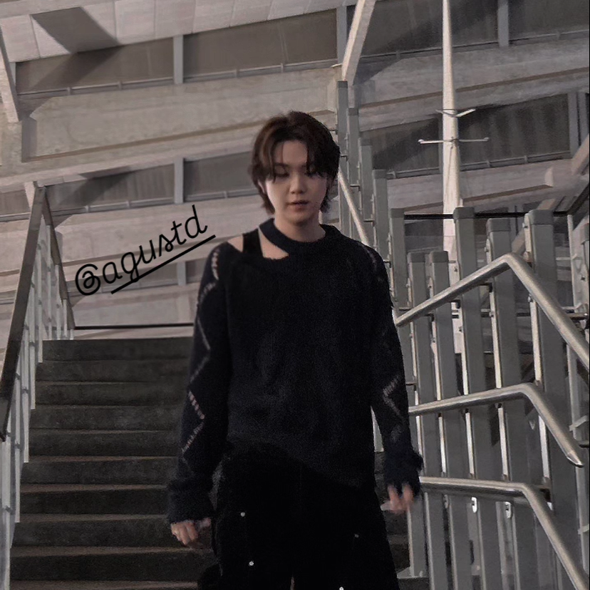 Potret di balik layar SUGA (BTS)