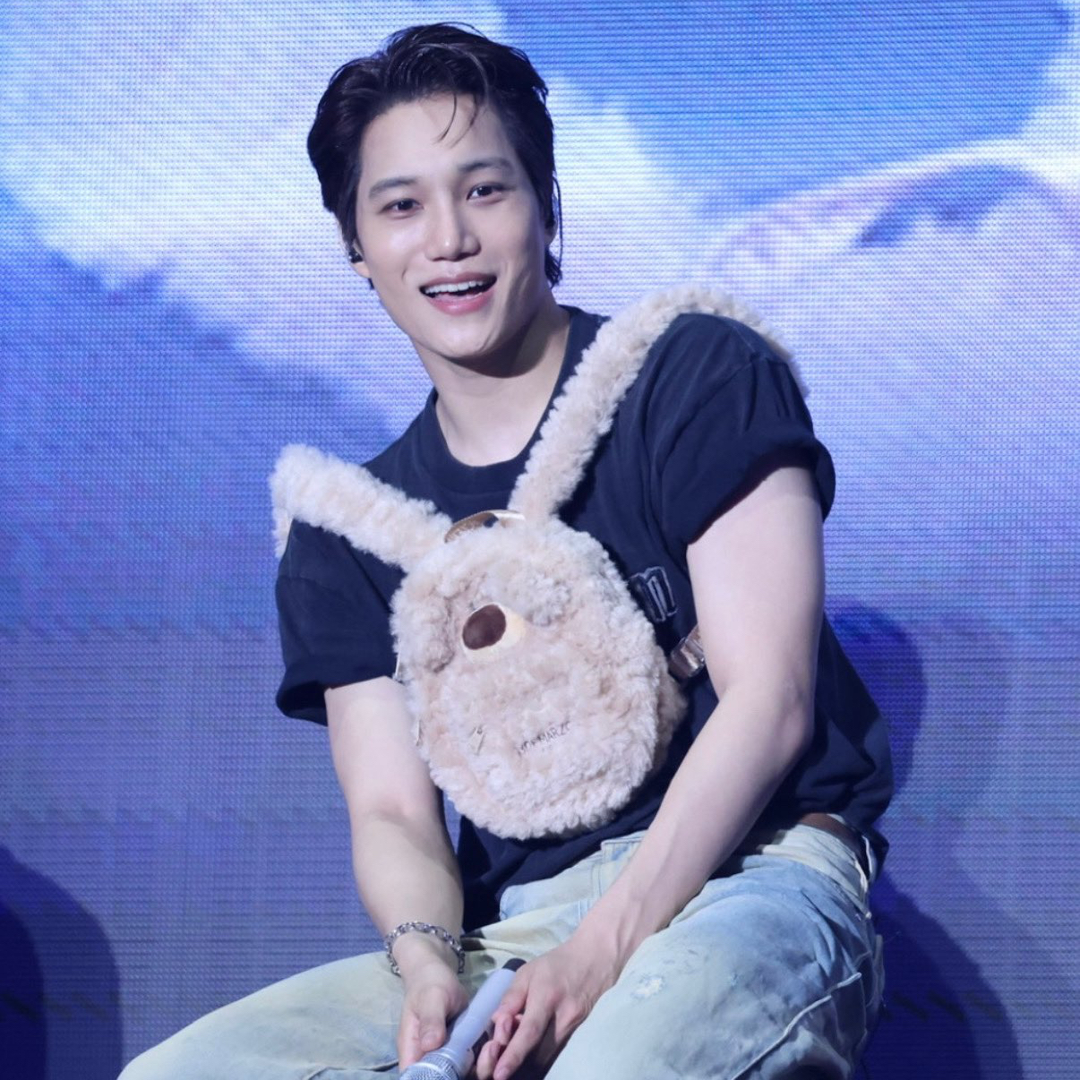 Momen yang diabadikan oleh penggemar Kai (EXO)