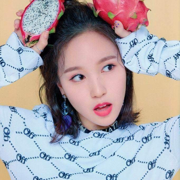 미나 (TWICE)의 최신 사진