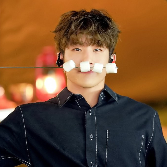 아스트로 최근 활동샷