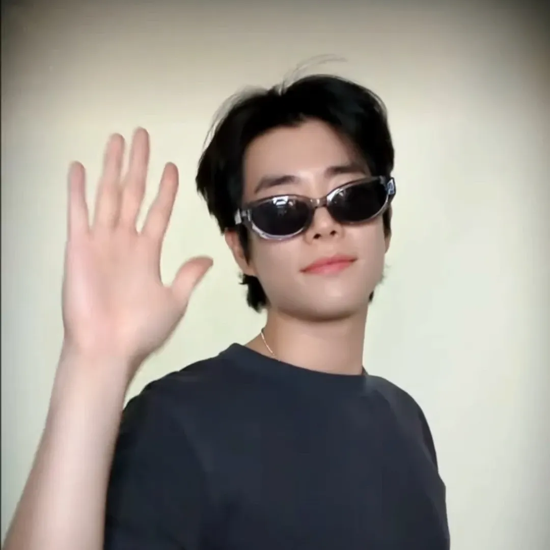 Latest photo of MJ (ASTRO)