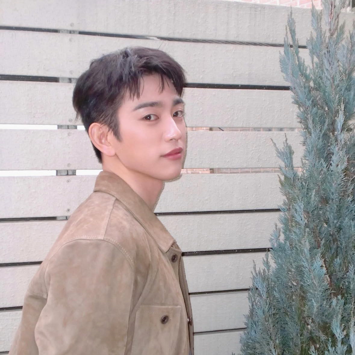 Foto terbaru Jinyoung (GOT7)