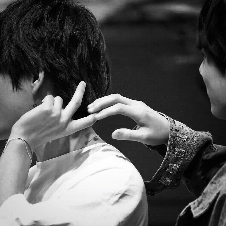 V (防彈少年團)的最新活動照片