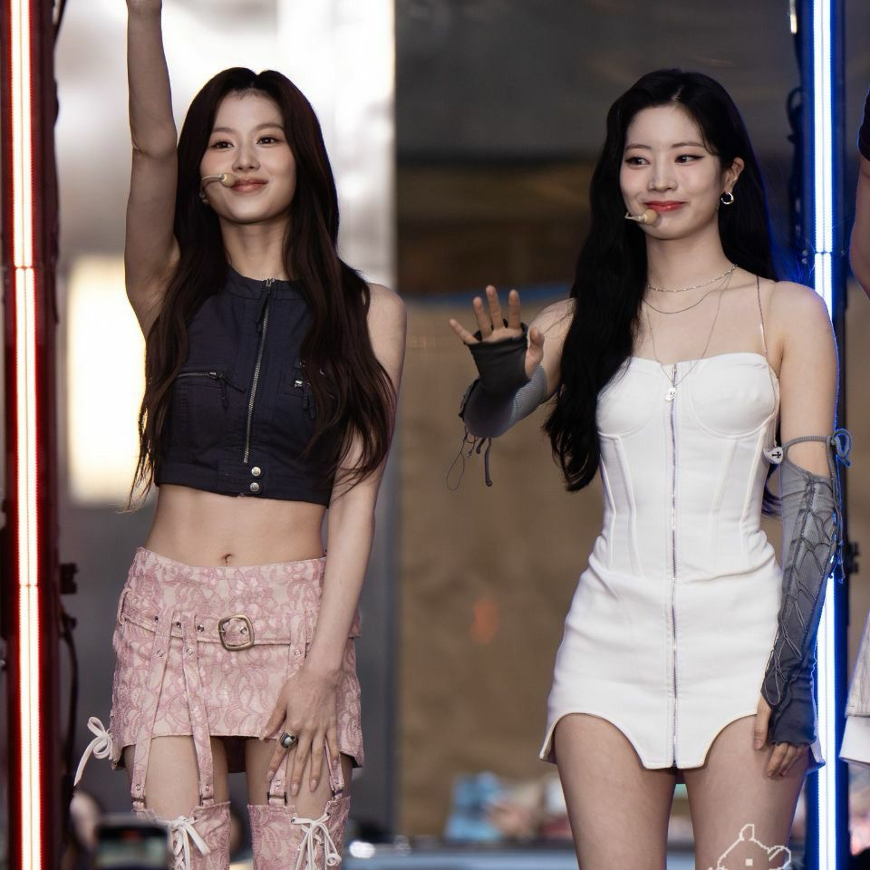 A moment captured by Dahyun (TWICE)'s fan