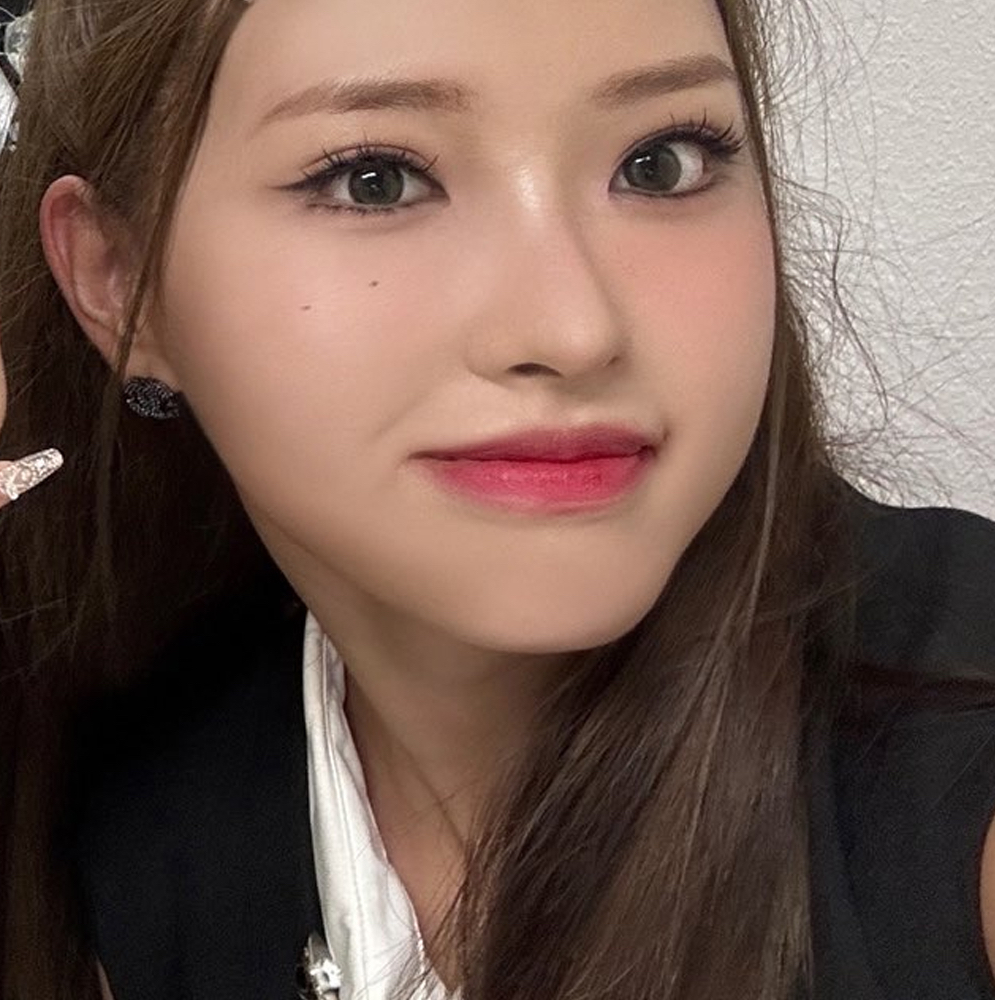 A moment captured by Loossemble's fan