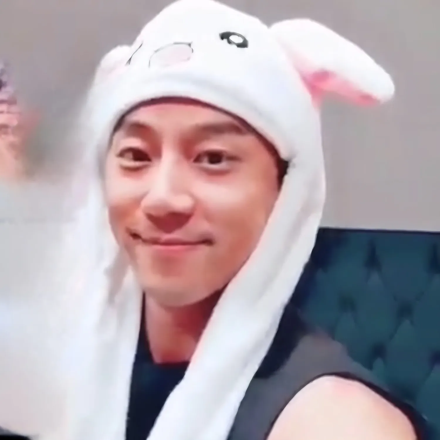 Latest photo of Hwang Chiyeol