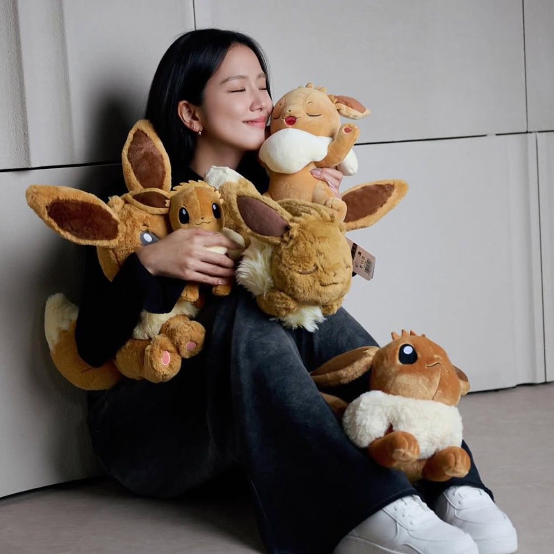 Foto aktivitas terbaru Jisoo (BLACKPINK)