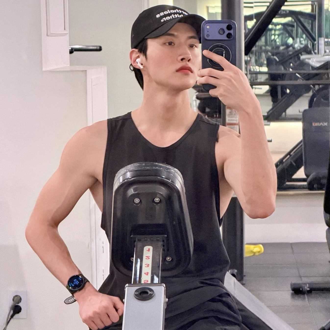 Recent activity shot of Yeoone (PENTAGON)