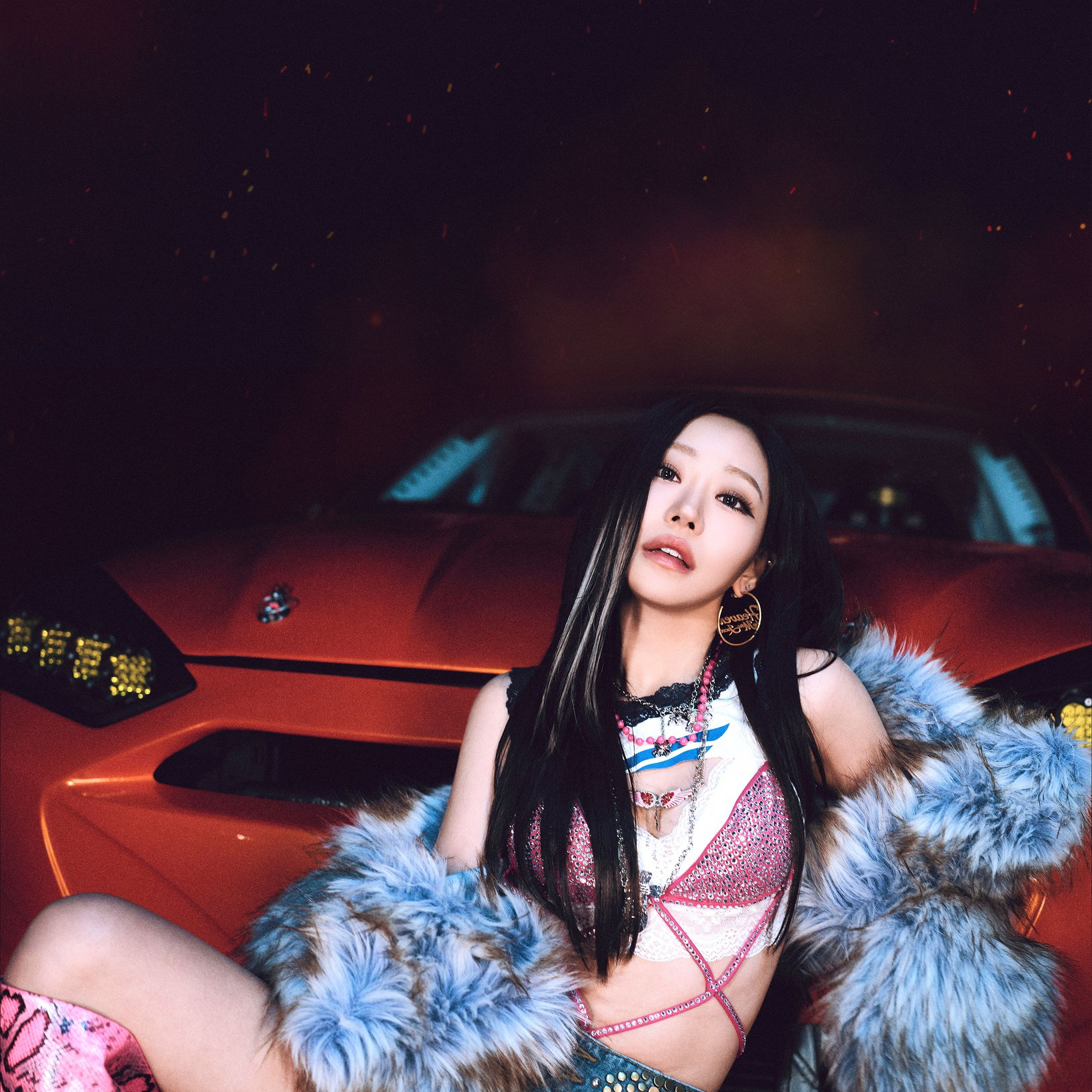 Behind-the-scenes cut of Julie (KISS OF LIFE)