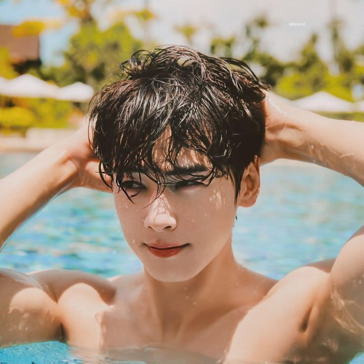 ASTRO的最新活动照片