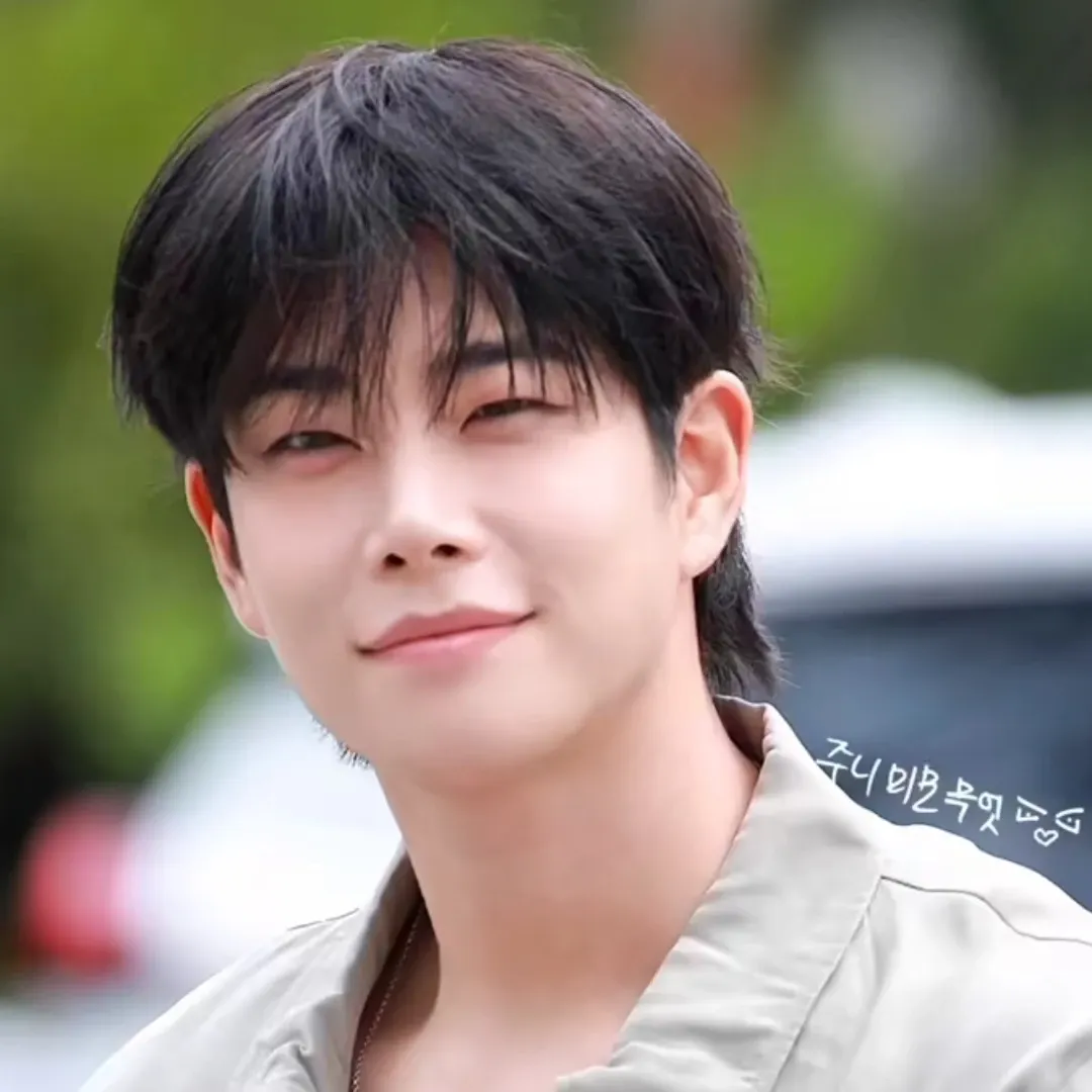 Recent activity shot of MJ (ASTRO)