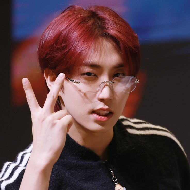 Hot post catching attention from 한 (Stray Kids)'s fandom