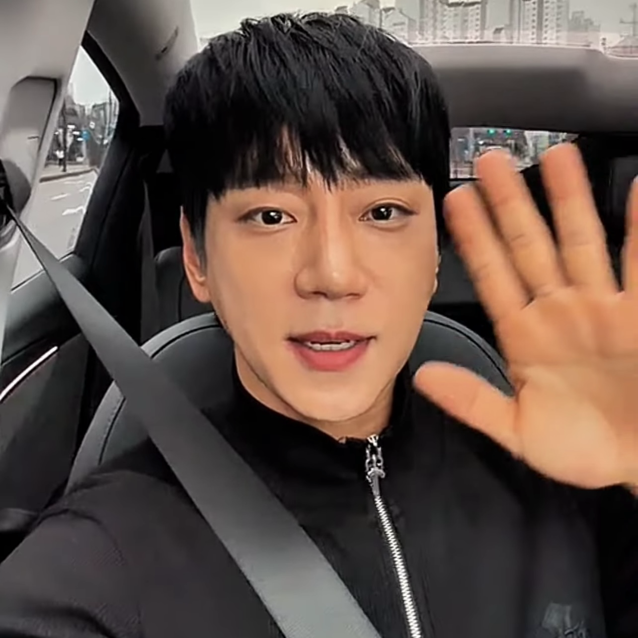 ファン・チヨルの最近の活動写真