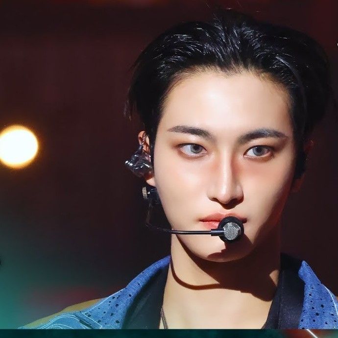 星和 (ATEEZ)的最新照片